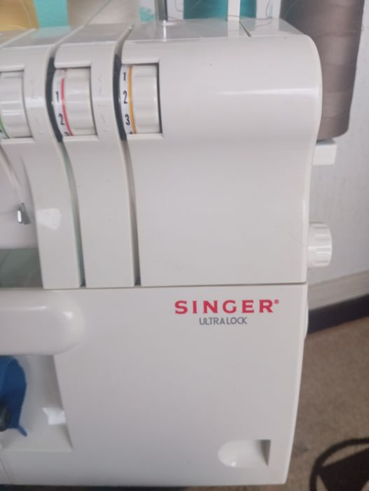 Сингер 4 Конечен Оверлог