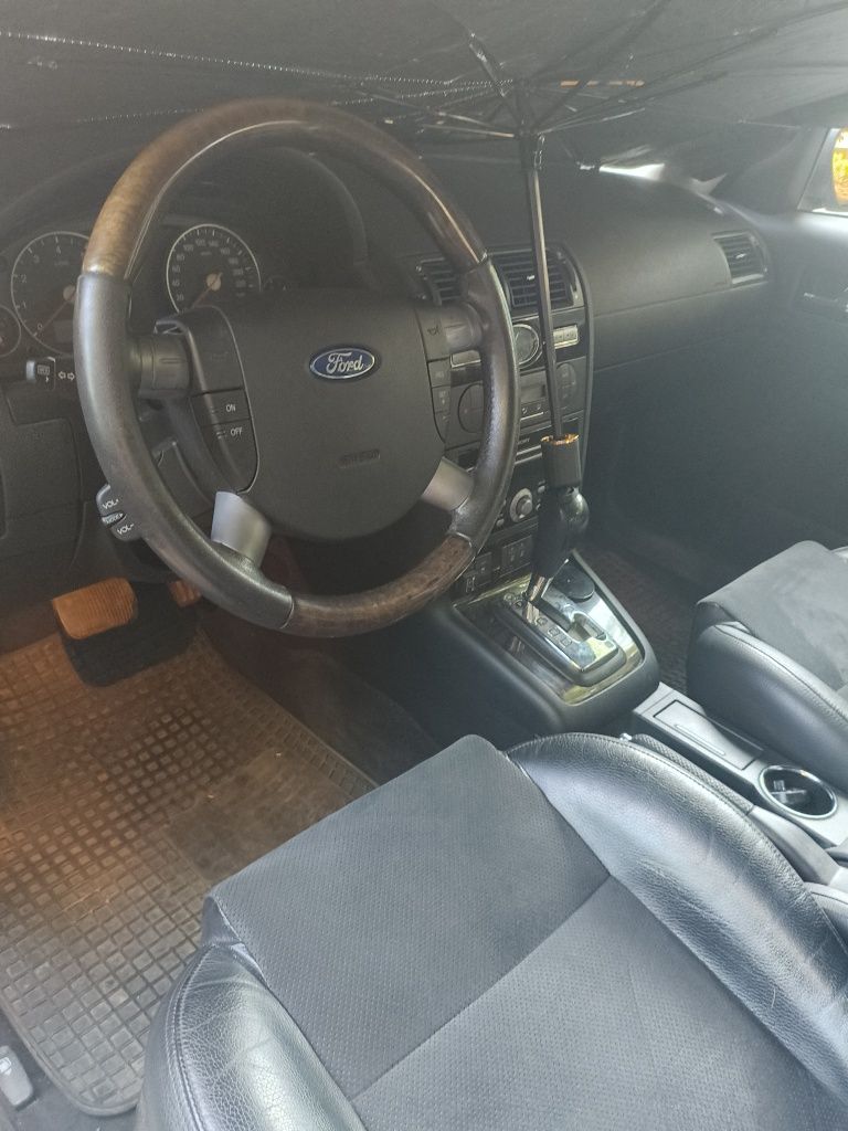 Ford Mondeo Mk3 Hatchback (B5Y)  2.5i V6 (170Hp) Ghia
