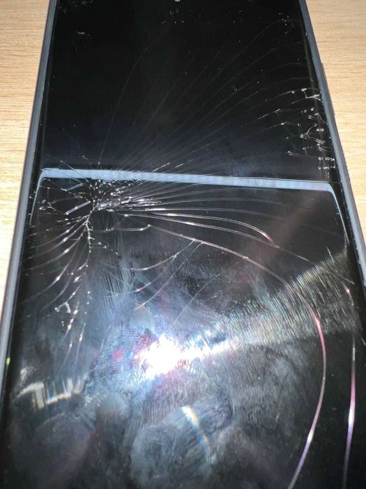 Vind Samsung S22 ULTRA  pentru PIESE