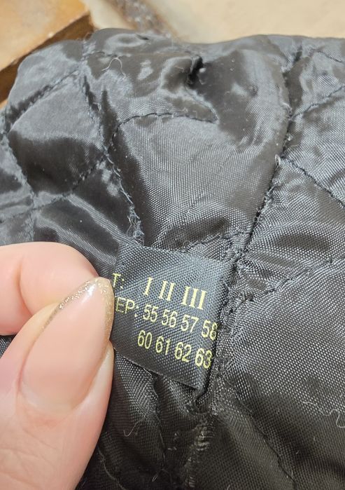 Продам женскую норковую шапку,  практически новая, размер регулируется