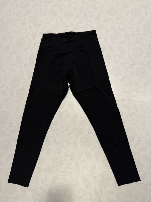 Черен клин Oysho