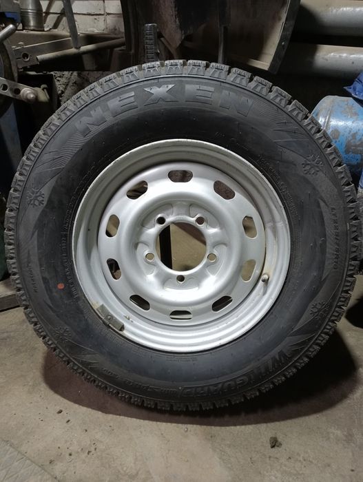 Продам новую зимнюю резину