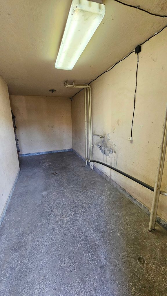 Дава се под наем Склад в Разград, Освобождение - 17 кв.м за 45.9 € - Снимка #1