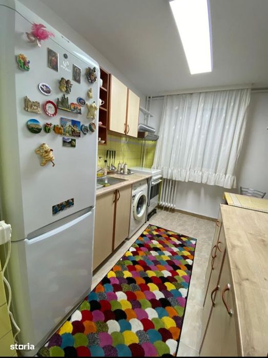 3 camere decomandat Valea Argeșului Drumul Taberei