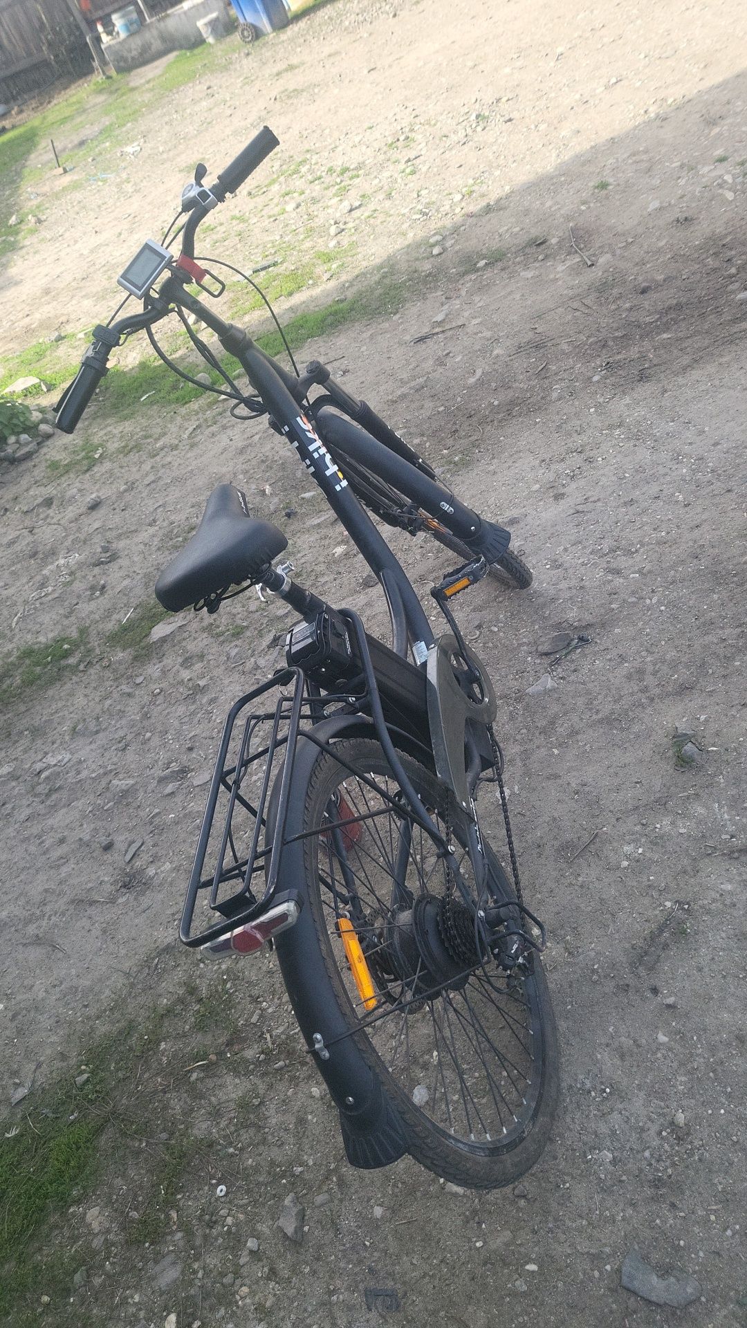 Vând bicicleta electrica