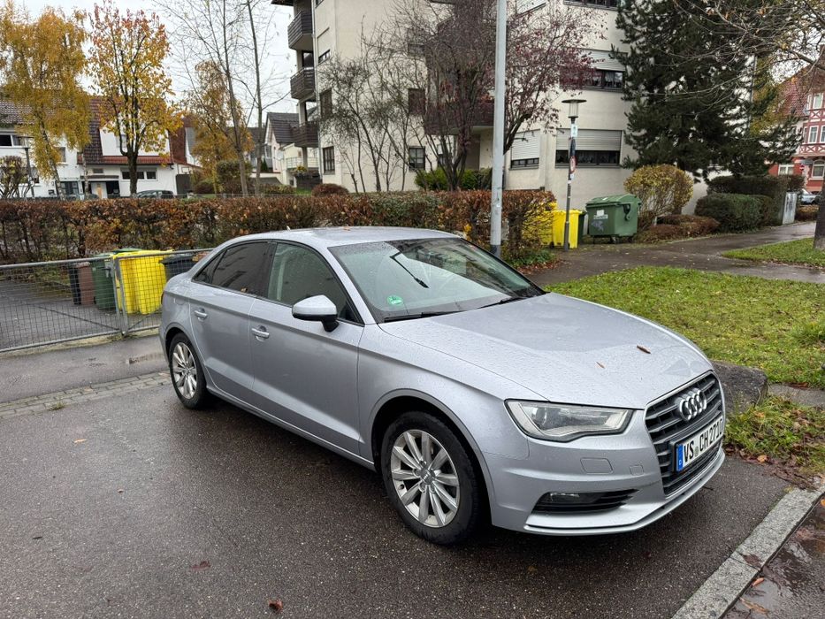 Audi A3 Limuzină 1.6 TDI Automatik