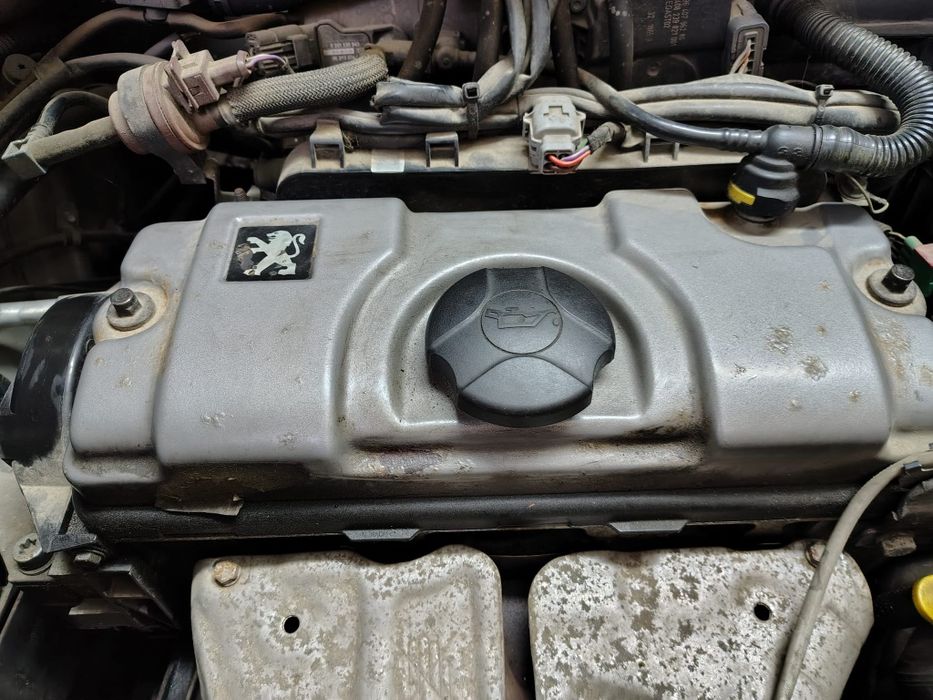 Vând motor Peugeot 1007