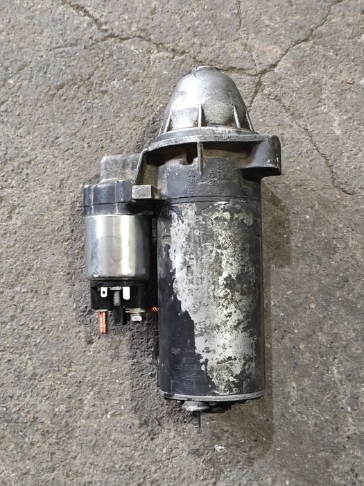 Стартер на 104 мотор Мерседес 2.8-3.2