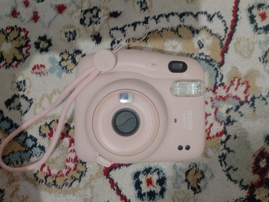 Продам инстакс мини