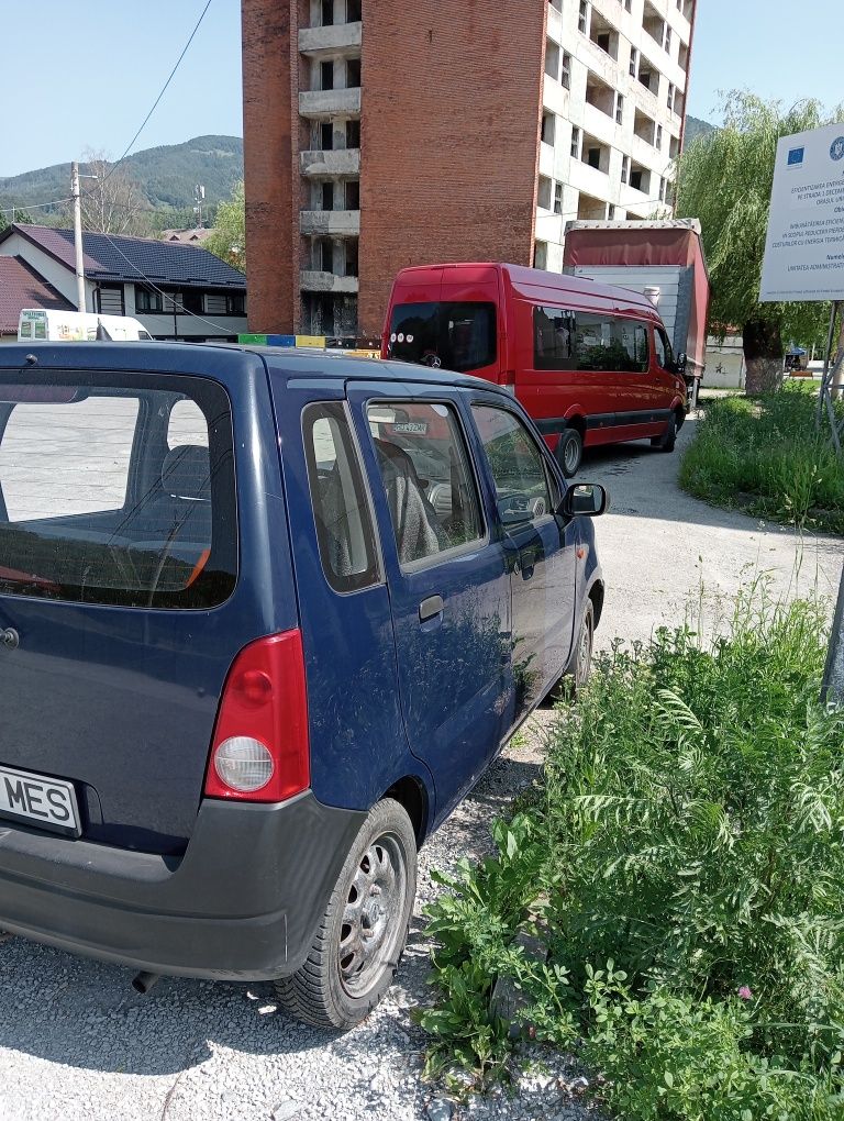 Opel Agila 1000 cm³