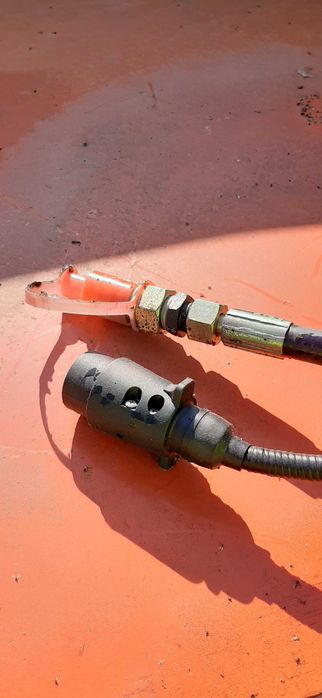 Remorci agricole monoax basculabile 1,5T si 2T cu Carte de identitate