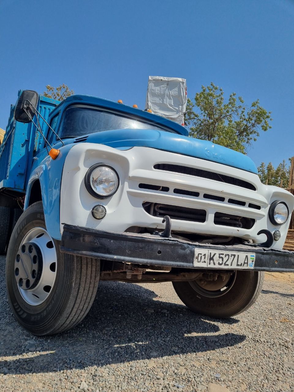 Zil 130G sotiladi