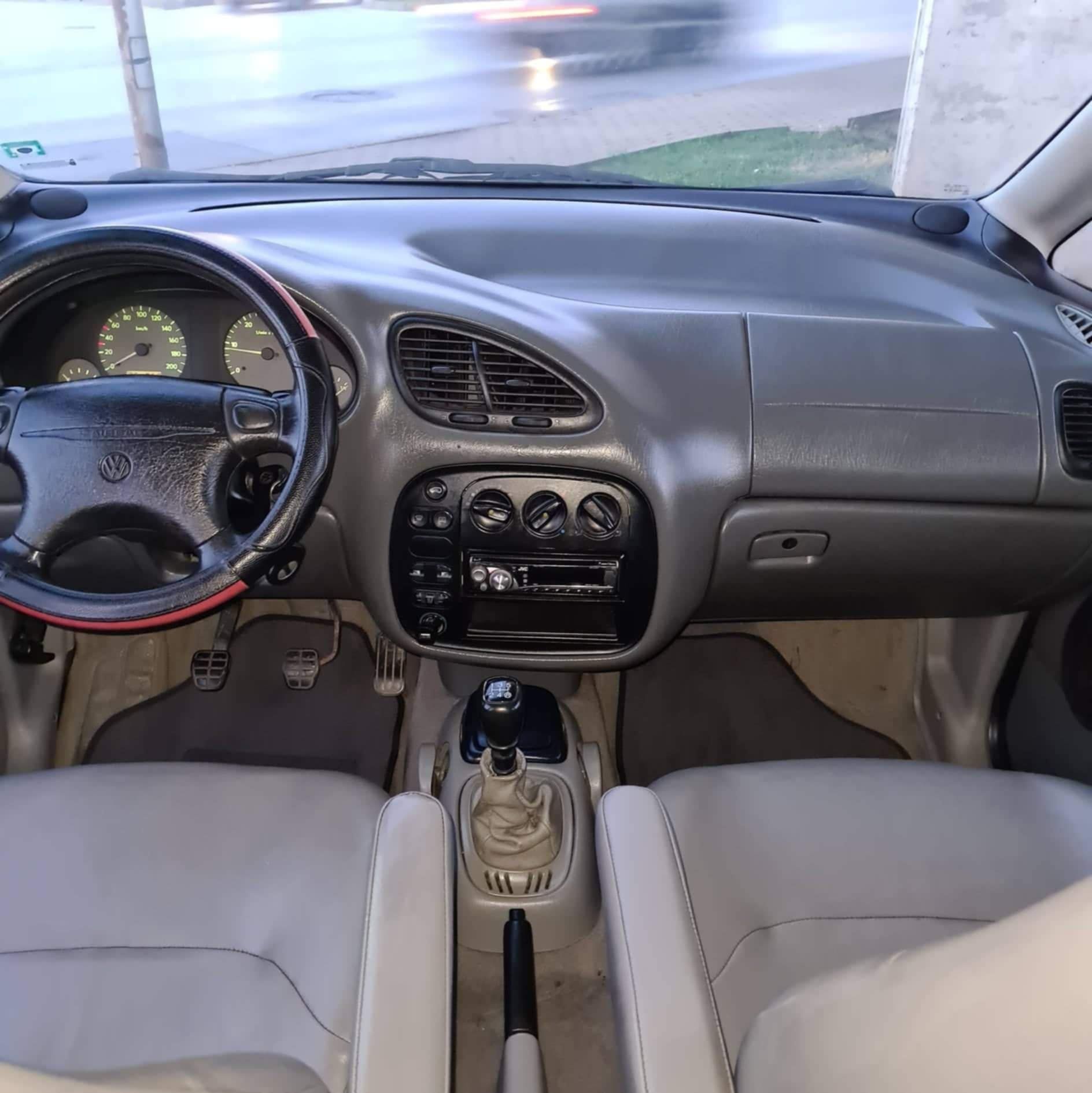 VW шаран 1.9 TDI