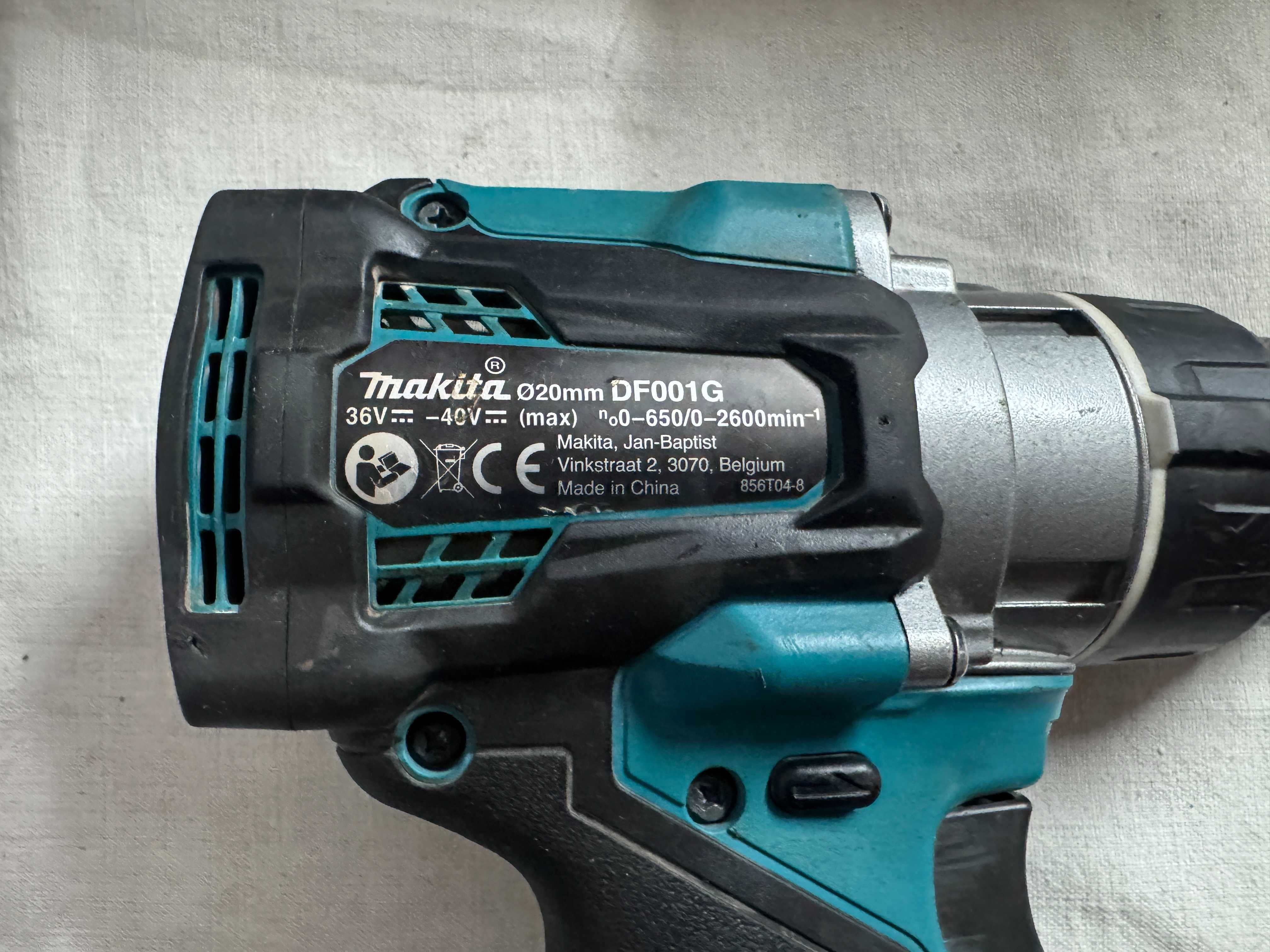 Makita DF001G 40V/140Nm Безчетков винтоверт