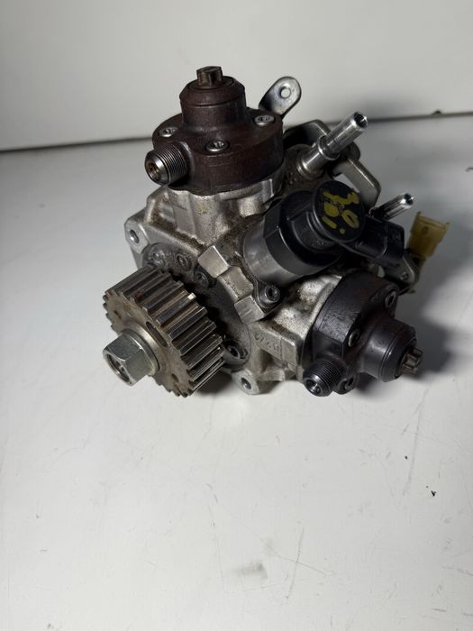 Горивна помпа 3.0 V6 D Land Rover Discovery 4 L319 (2009-2016)