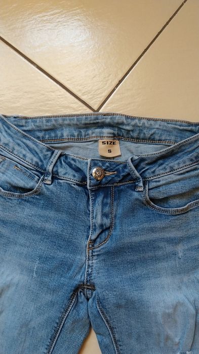 Накъсани дамски  дънки