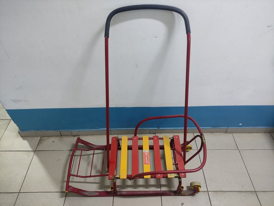 Продам санки детские