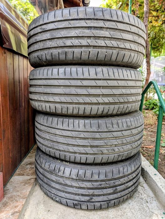 Продавам 225 45 18 KUMHO