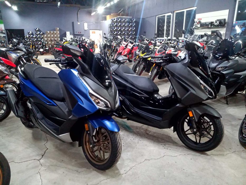 Honda Forza 350 an 2025 noua 0 km  - Pret Promo - Honda Constanta
