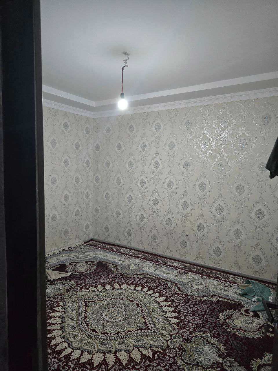 Продаётся 2 х комнатная квартира.