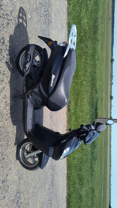 Scuter Peugeot kisbee 50cc 4T