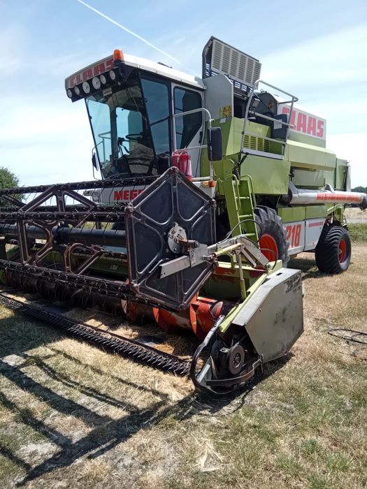Combină Claas Mega 218 Dominator