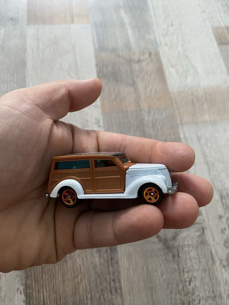 Hot wheels - FORD