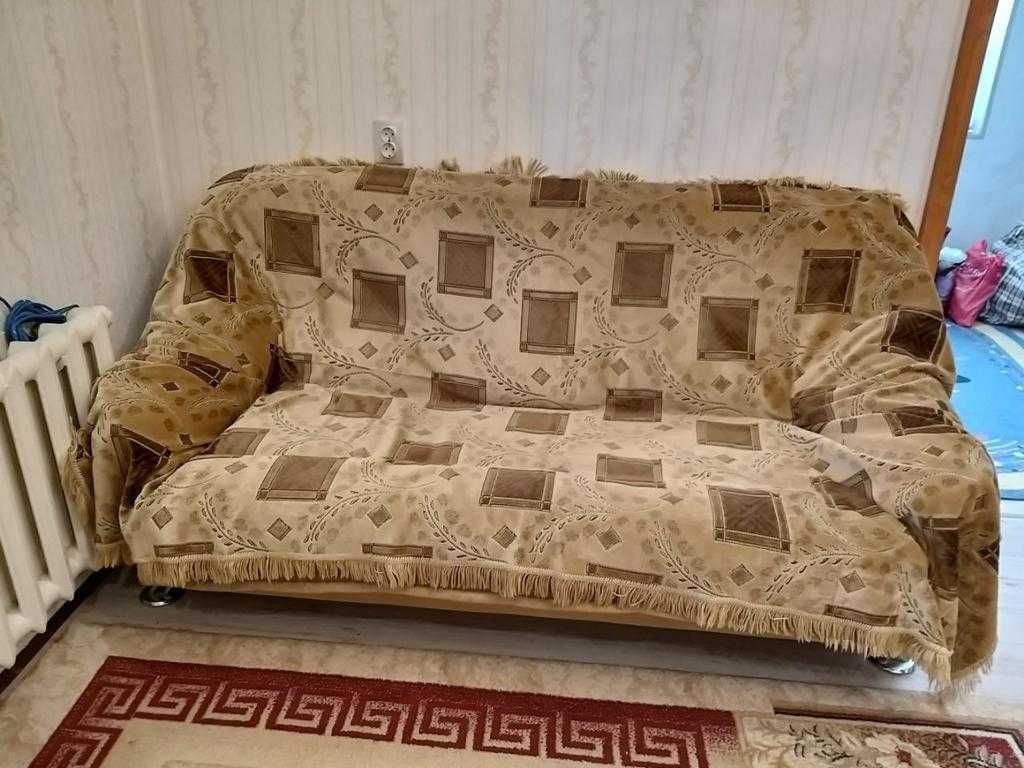 Продам диван и кресла
