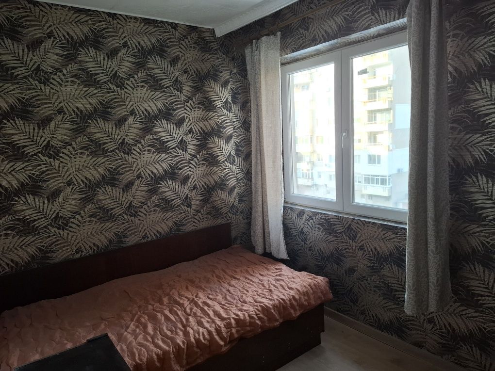 Дава се под наем Тристаен апартамент в Казанлък - 84 кв.м за 255 € - Снимка #3