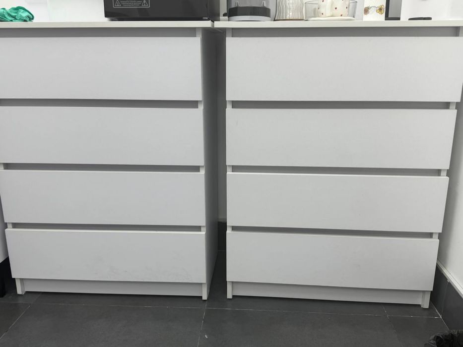 Продаю комод в спальнж или на работу.