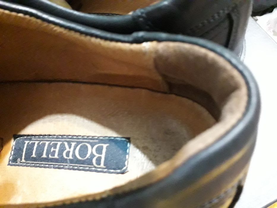 Vand pantofi din piele marca Borell