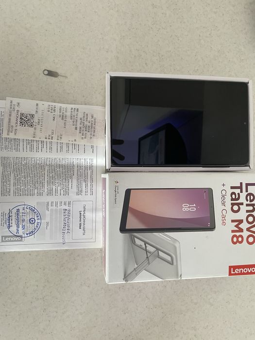 Таблет Lenovo M8