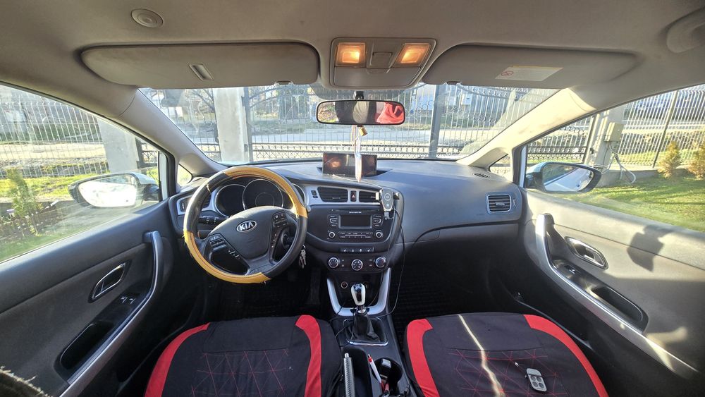 Vinde Kia Ceed 2013 1.6 crdi
