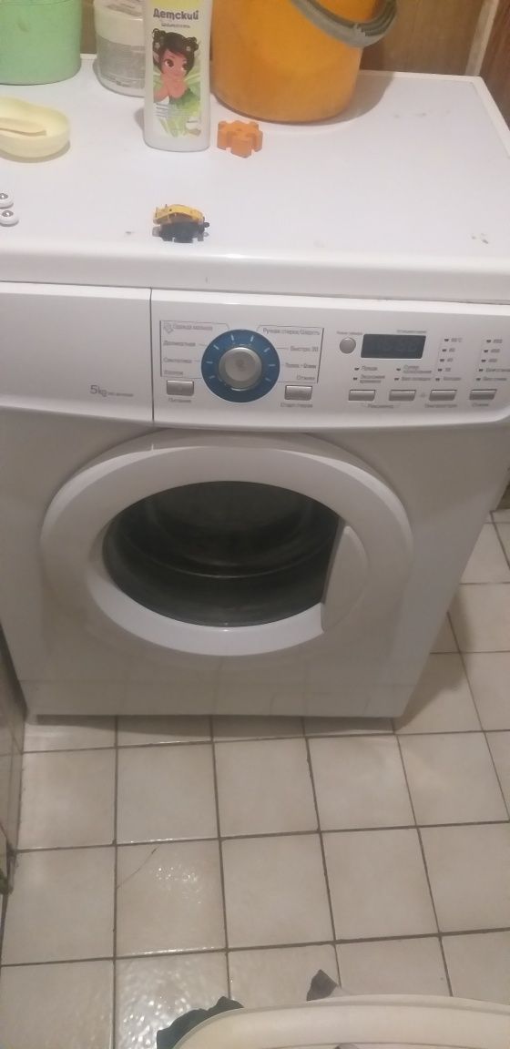 Продам стиральную машинку автомат 5кг
