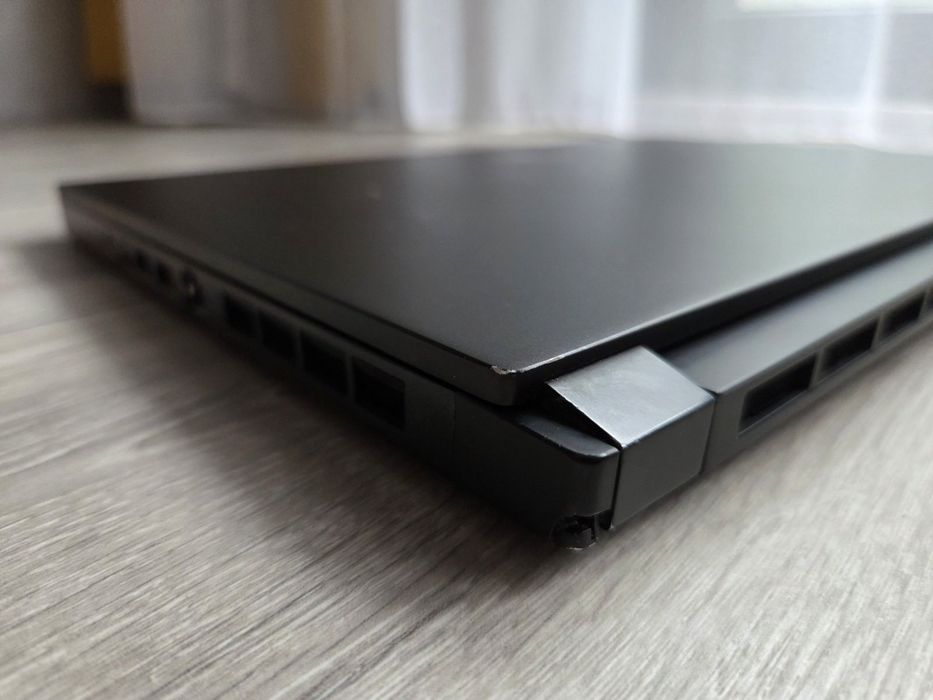 MSI GS66 i7 11800H / RTX 3080 / 32GB Ram / 2 TB SSD