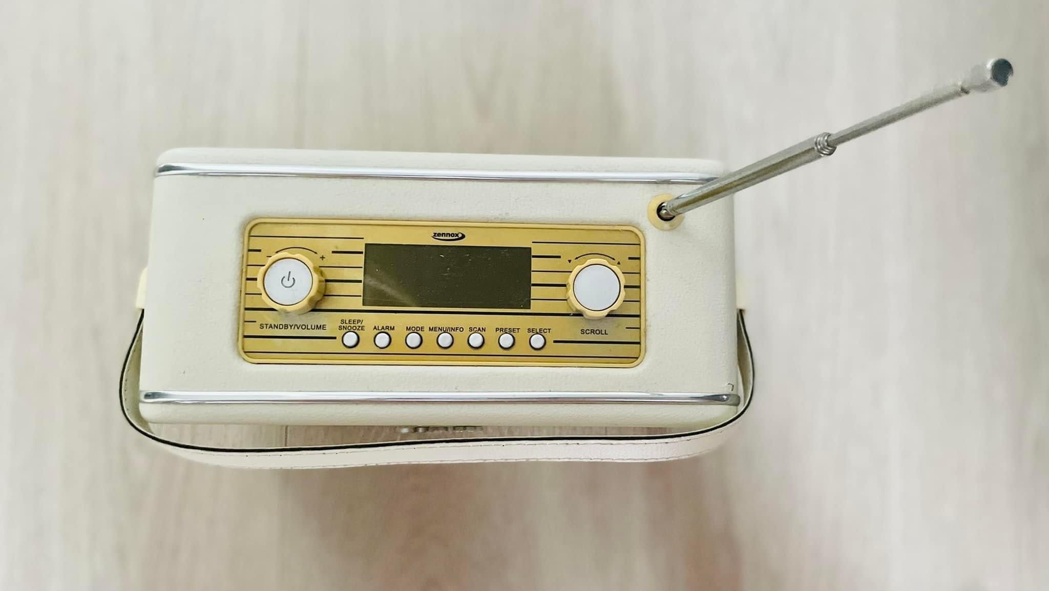 Radio Vintage cu baterii