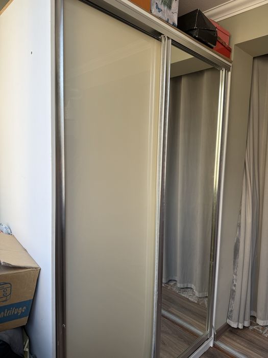 Продаётся шкаф 1.5*2.10 метр