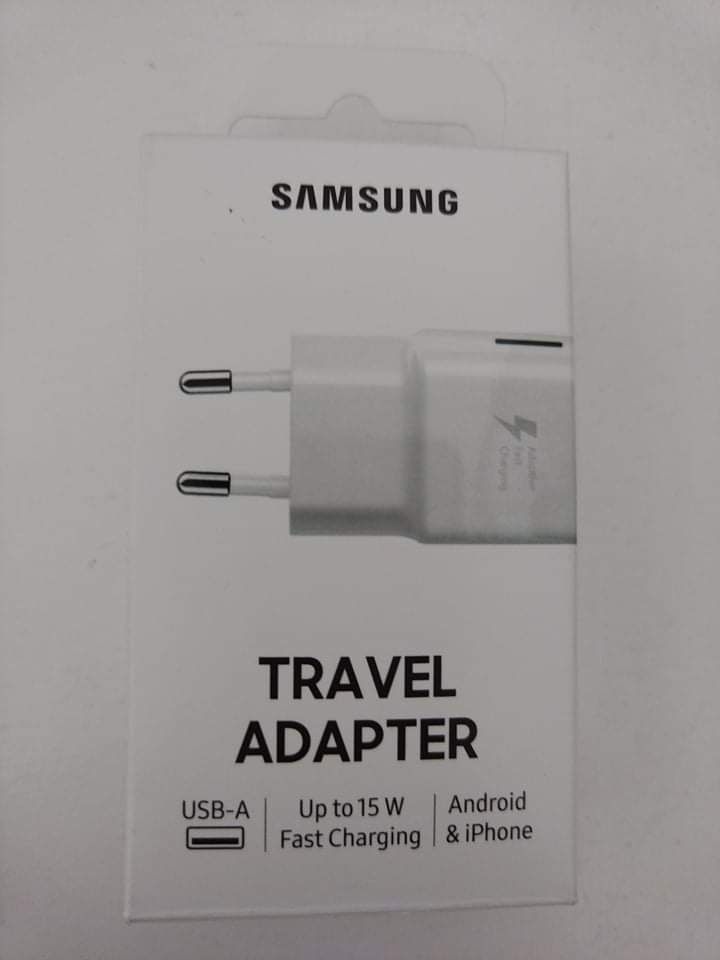 Vând cap încărcător Samsung fast charge 15 W, produs nou nouț.