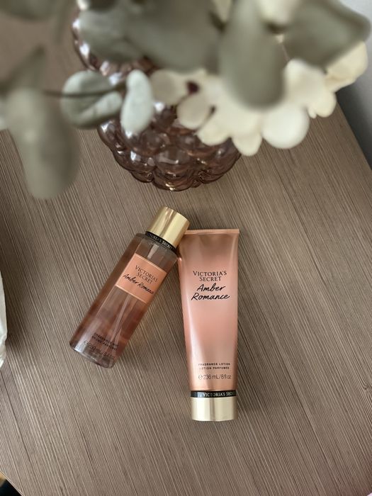 Victoria’s secret Amber romance