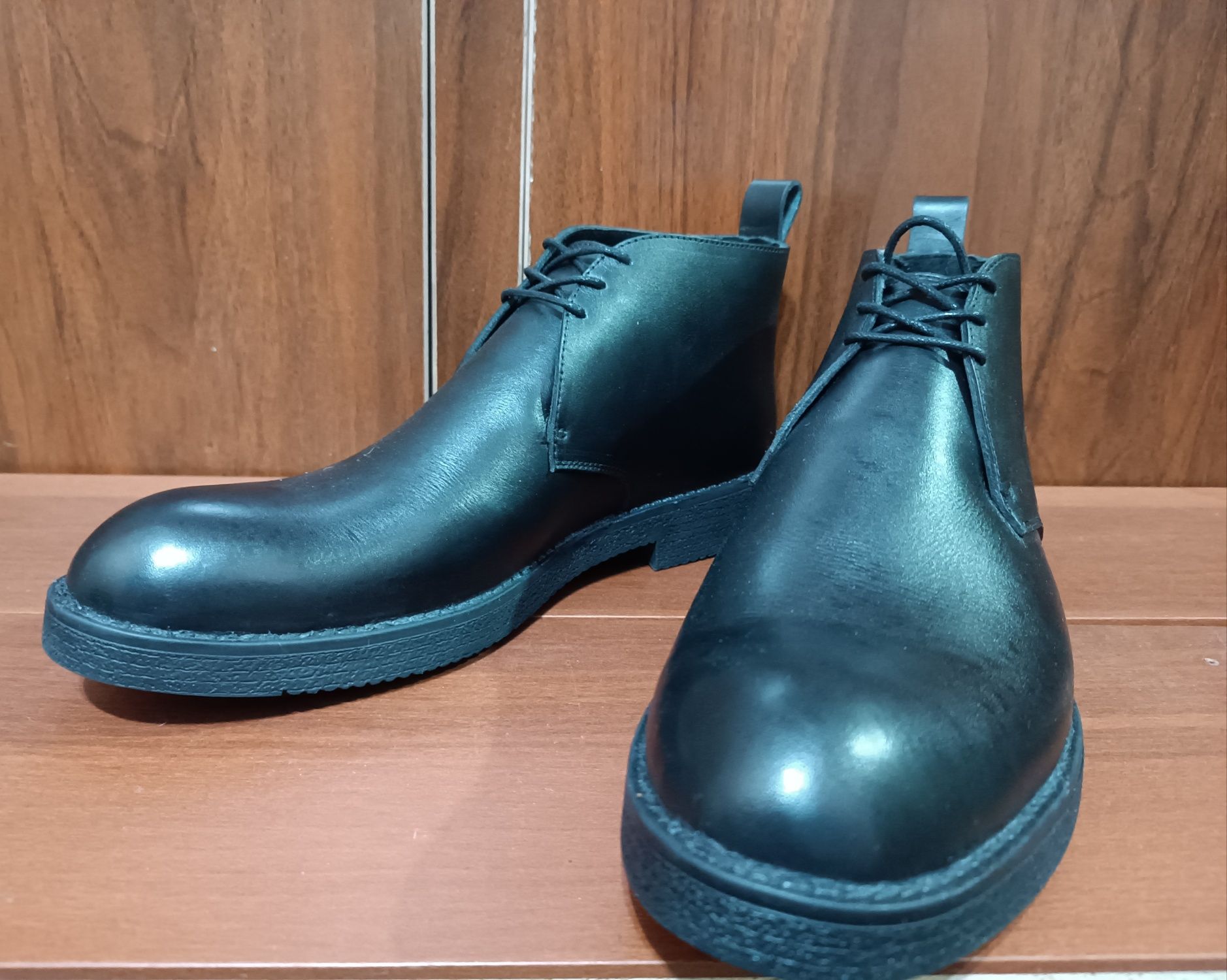 Leather Chukka boots