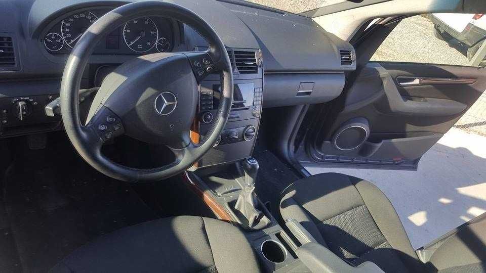 Dezmembrari / Piese / Dezmembrez Mercedes A Class