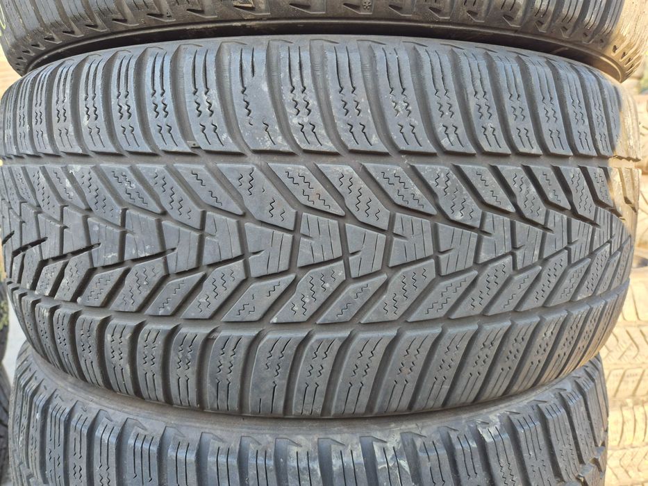 4 Anvelope de IARNA - 225/40/18 - Hankook - APP NOI - DOT 2023