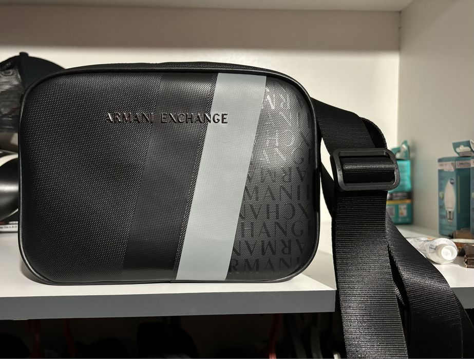 Кросс Боди Armani E