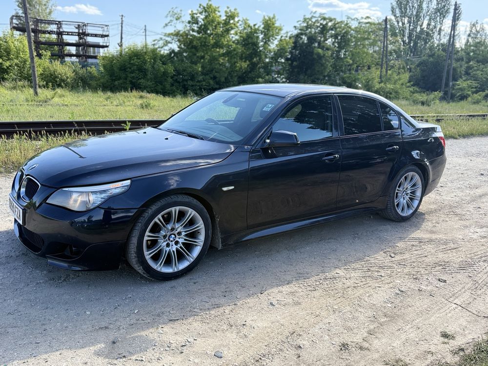 Bara spate m pachet bmw e60 praguri m pachet bmw e60