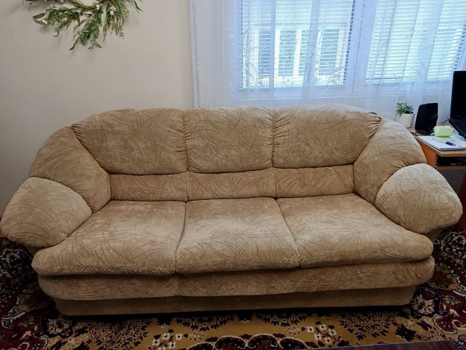 Комплект мека мебел – разтегателен диван + 2 фотьойла + 2 табуретки