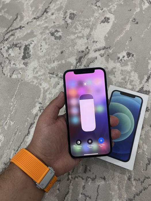 iPhone 12 64GB EAC в идеальном состоянии