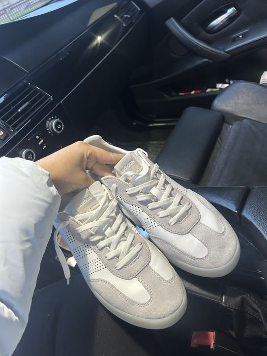 Adidas Обувки чисто нови