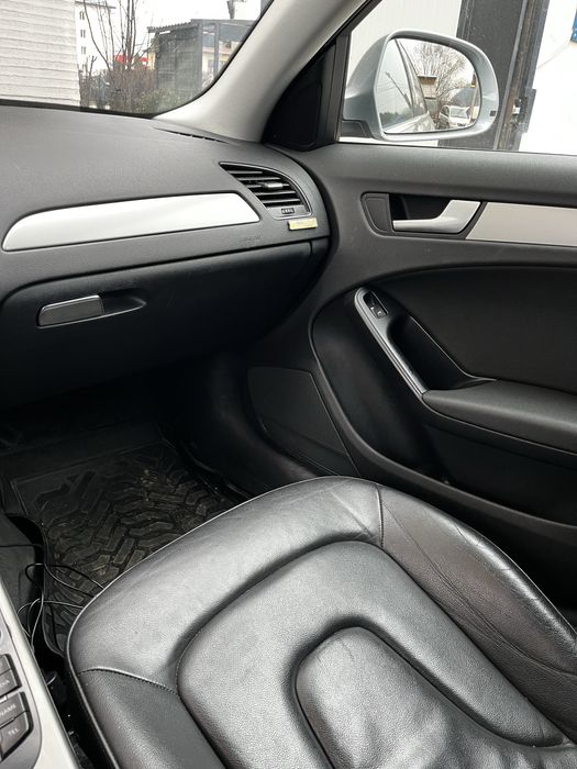 Vand Audi A4 ,an 2010 ,motor 2litri diesel , 4800 euro, negociabil