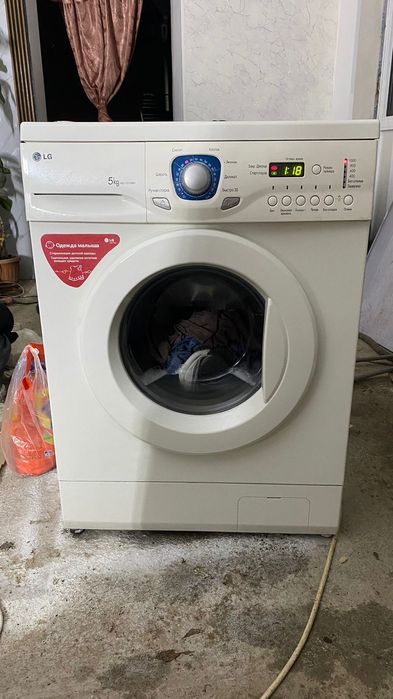 Стиральная машина машинка LG
