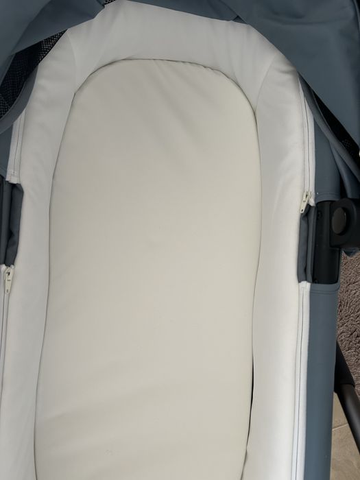 MELIO CARBON лятна количка+ кош за новородено